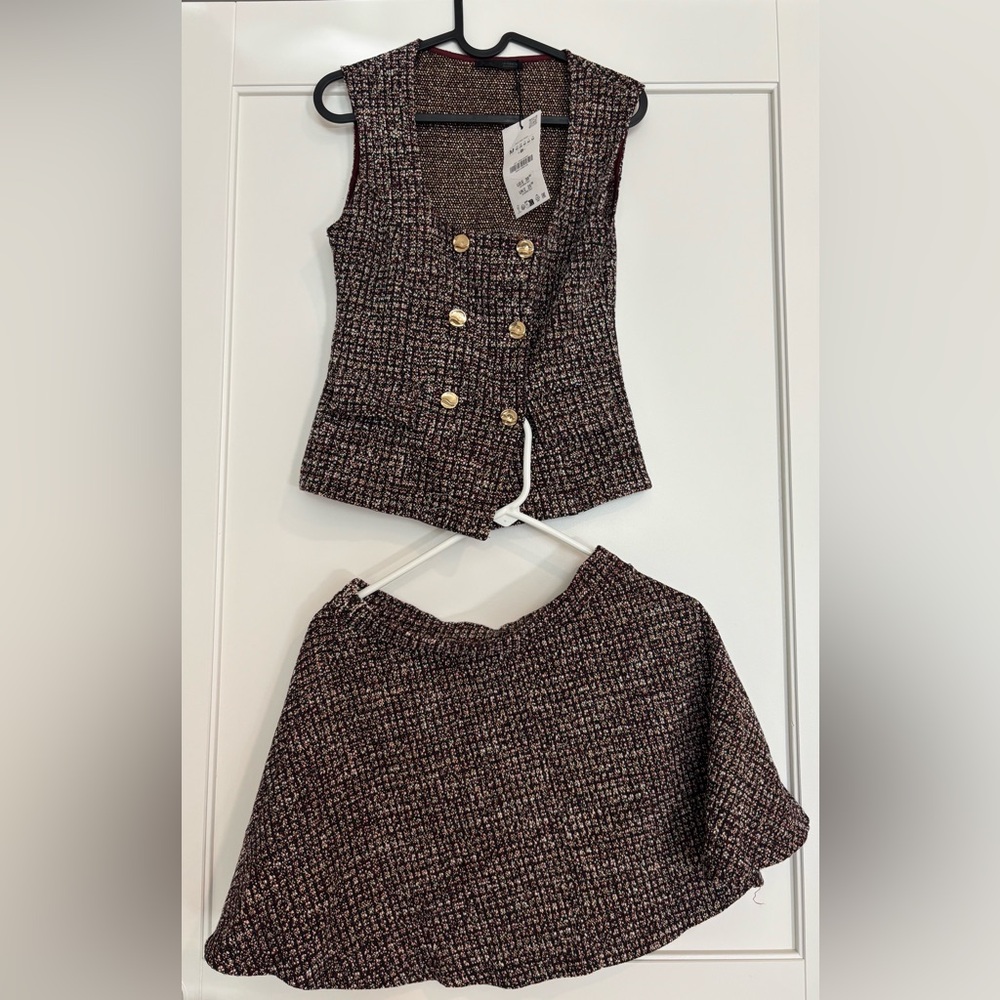 Zara Burgundy Tweed with Black Accents Set